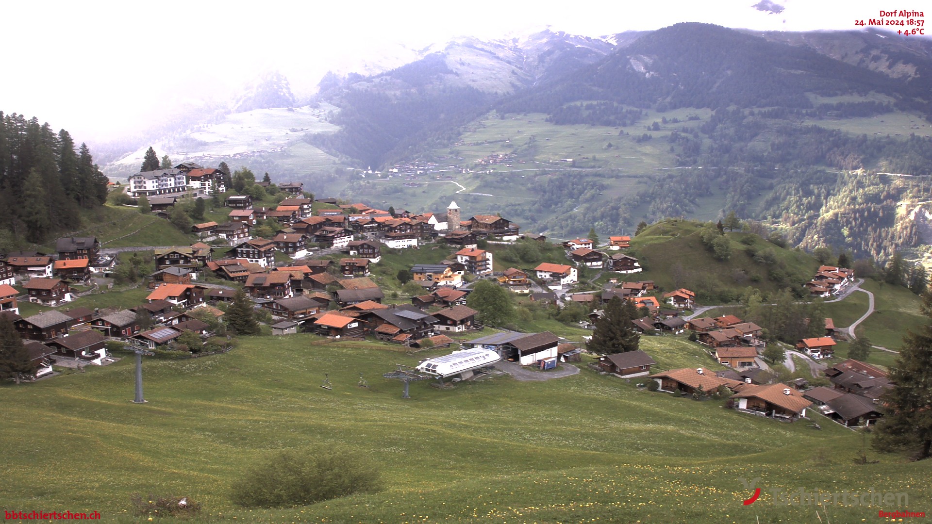 Tschiertschen Dorf / Schweiz